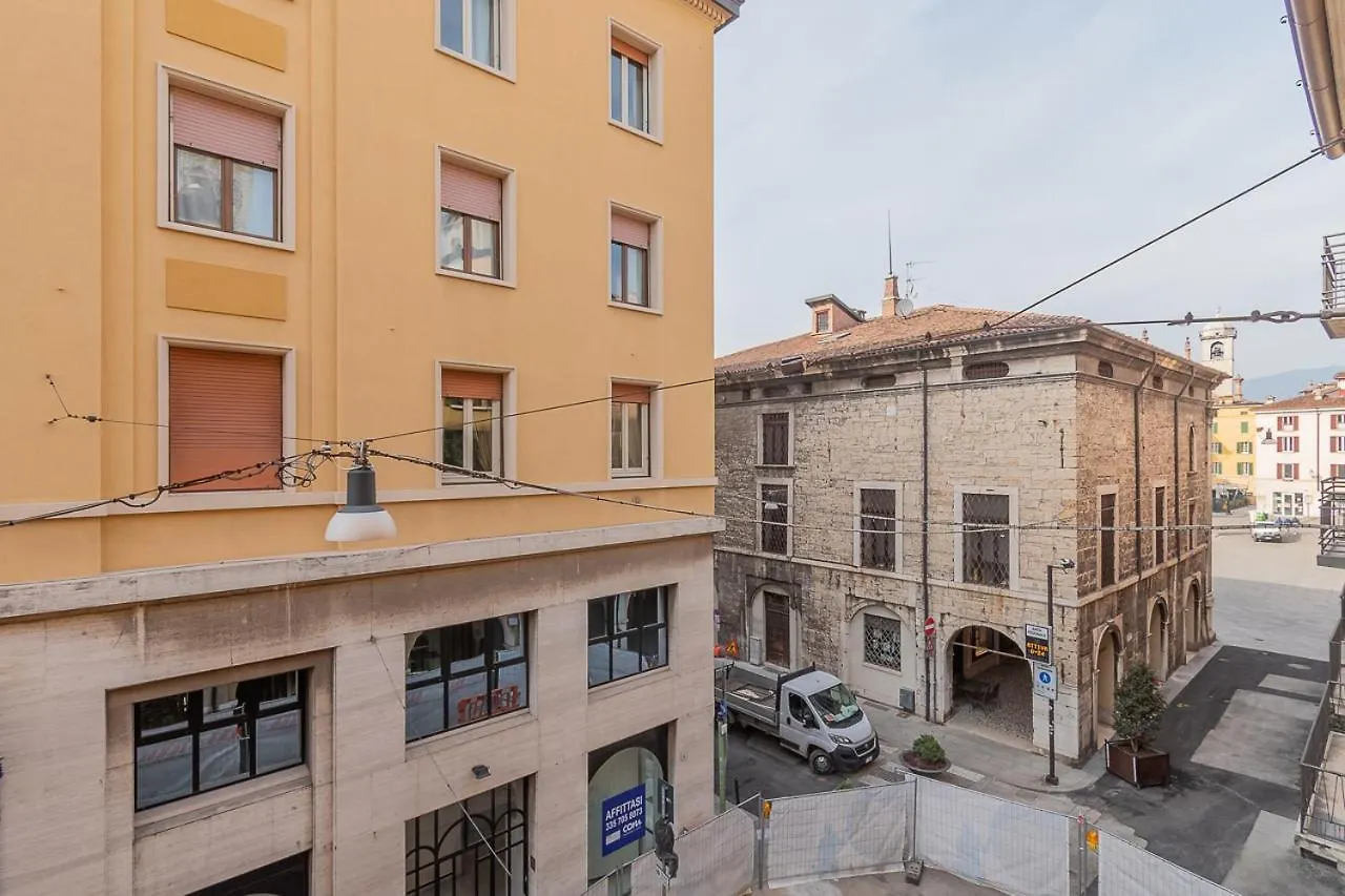 Appartamento Piazza Duomo - Affitti Brevi Italia Brescia 0*,  Italia